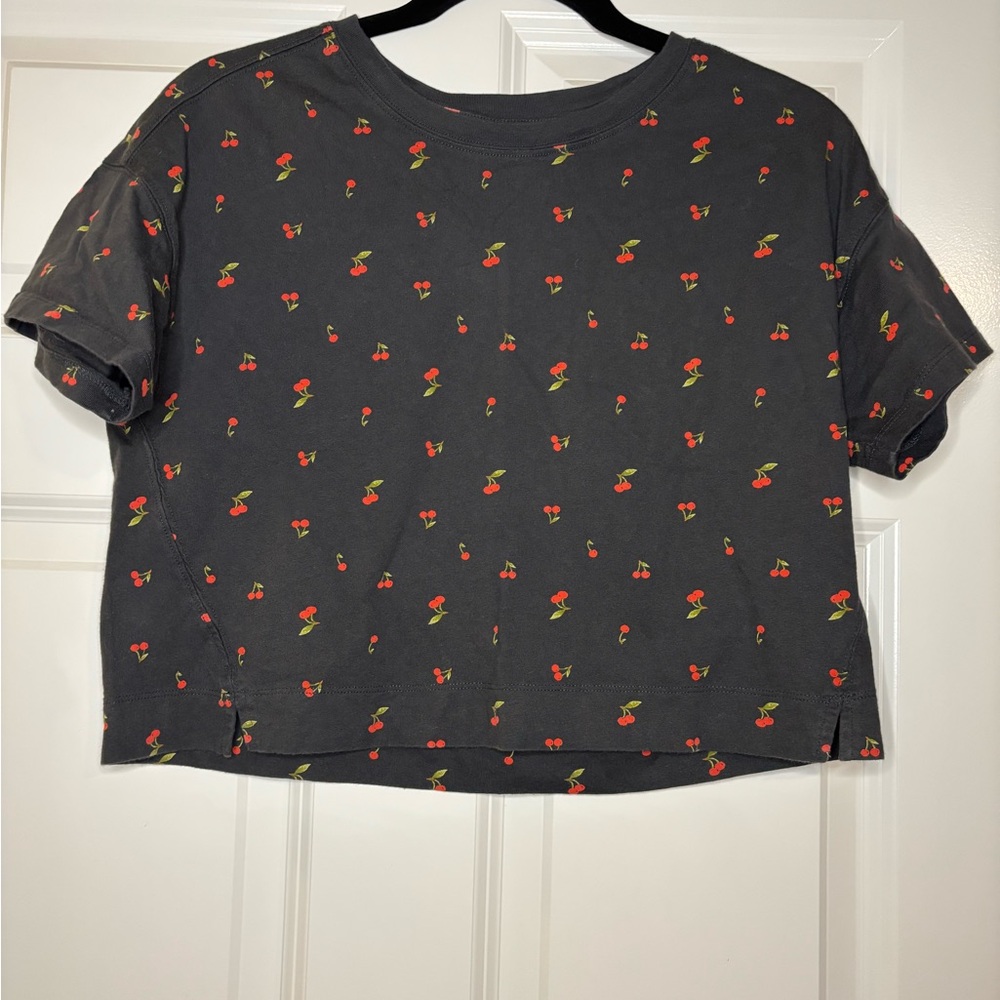 Cherry Print Gray Crop Top - Picture 1 of 2